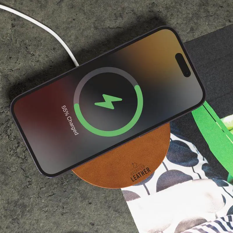 ANZIO - Recycled Leather 15 Watt Wireless Charger - White-Tan (2).webp