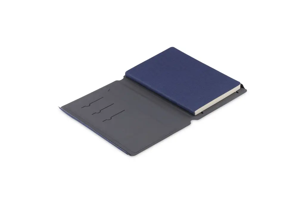 CHANGE ZERO Sustainable Gift Set with Refillable Notebook & Pen - Navy.webp