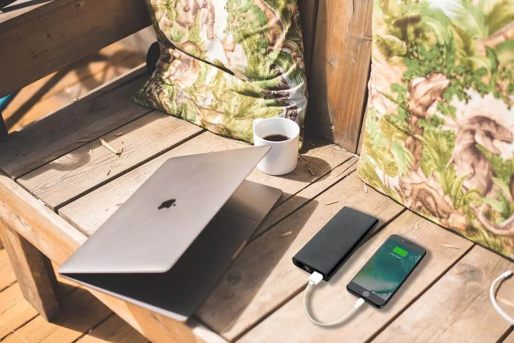 KEPNO - @memorii 10000mAh Aluminium 18W PD Powerbank (4).webp