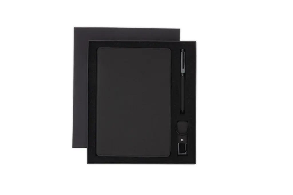 CHANGE ZERO Sustainable Gift Set with Refillable Notebook, Pen & USB Keychain - Black (7).webp