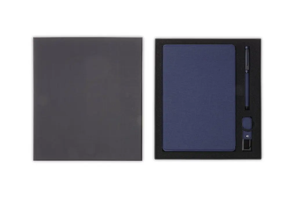 LENZEN - CHANGE ZERO Sustainable Gift Set with Refillable Notebook, Pen & USB Keychain - Navy (4).webp