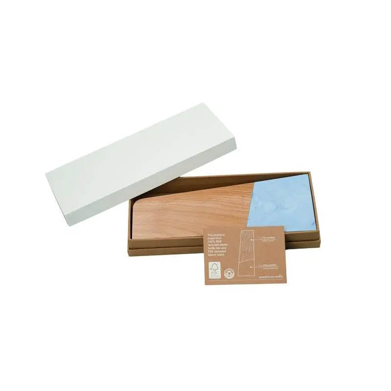 ORIKUM - eco-neutral - Recycled Bottle lids and FSC Beech Wood Award - White - Blue (5).webp