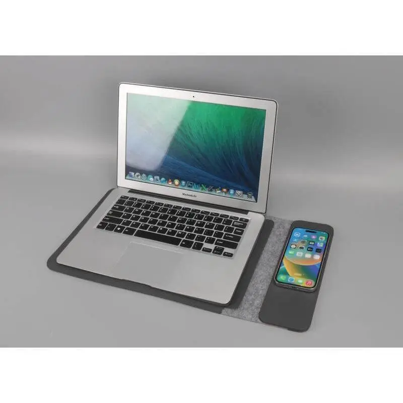 CAMDEN - Giftology Laptop Sleeve With 15 W Wireless Charger - Black (2).webp